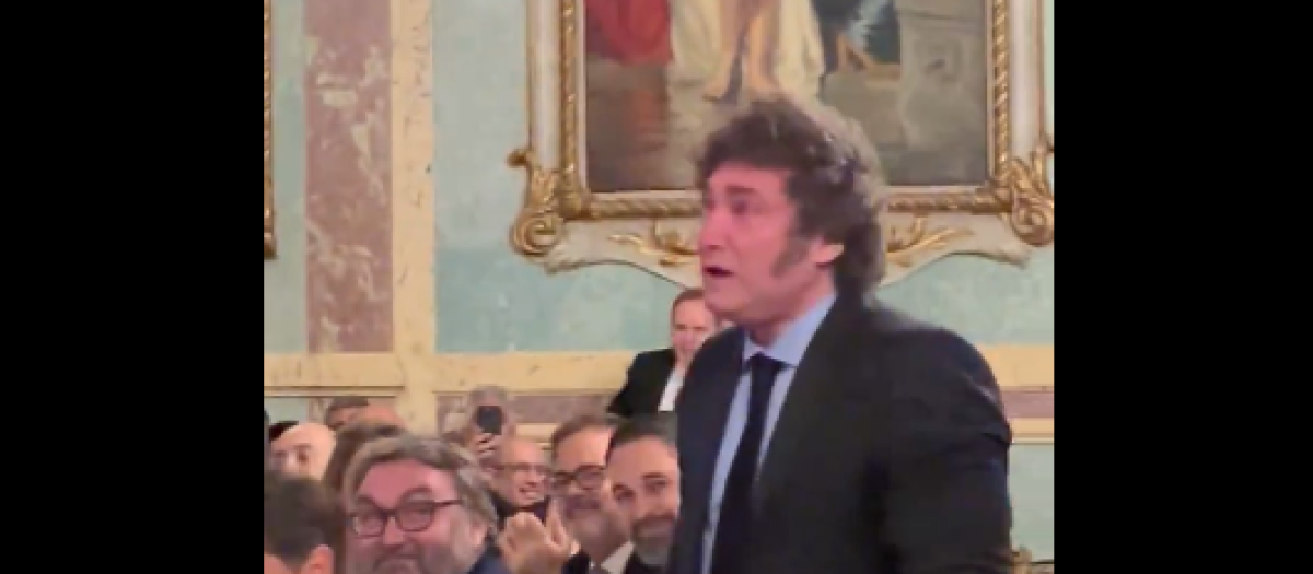 Crisis en el Gobierno: tras 131 días de escándalo, renunció el jefe de Gabinete de Milei en medio de la investigación por corrupción